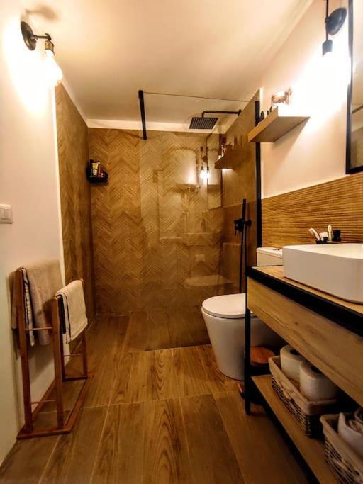 Cinque Terrazze: Freshly Renovated 2-Bedroom House Челье-Мессапика Экстерьер фото