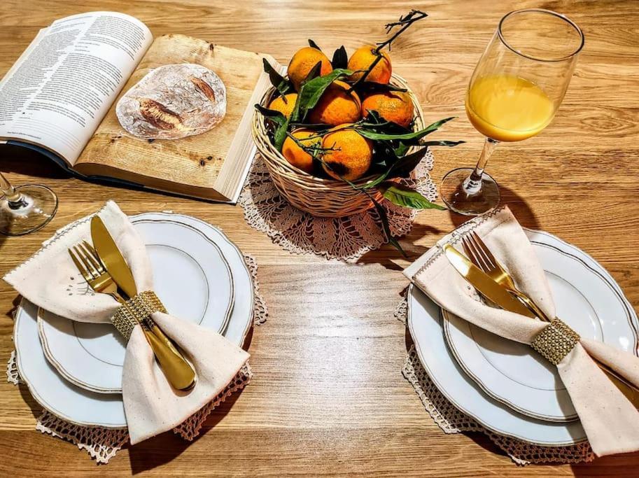 Cinque Terrazze: Freshly Renovated 2-Bedroom House Челье-Мессапика Экстерьер фото
