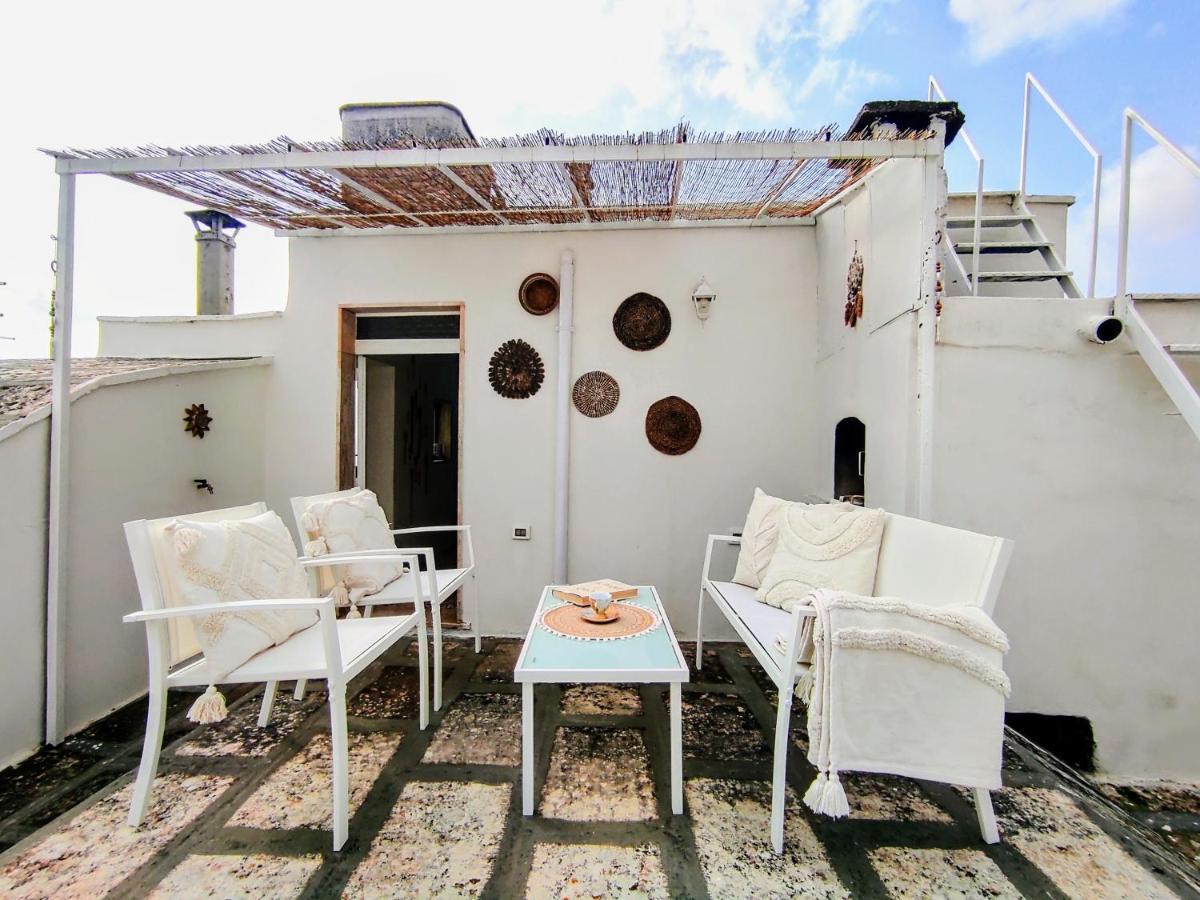 Cinque Terrazze: Freshly Renovated 2-Bedroom House Челье-Мессапика Экстерьер фото